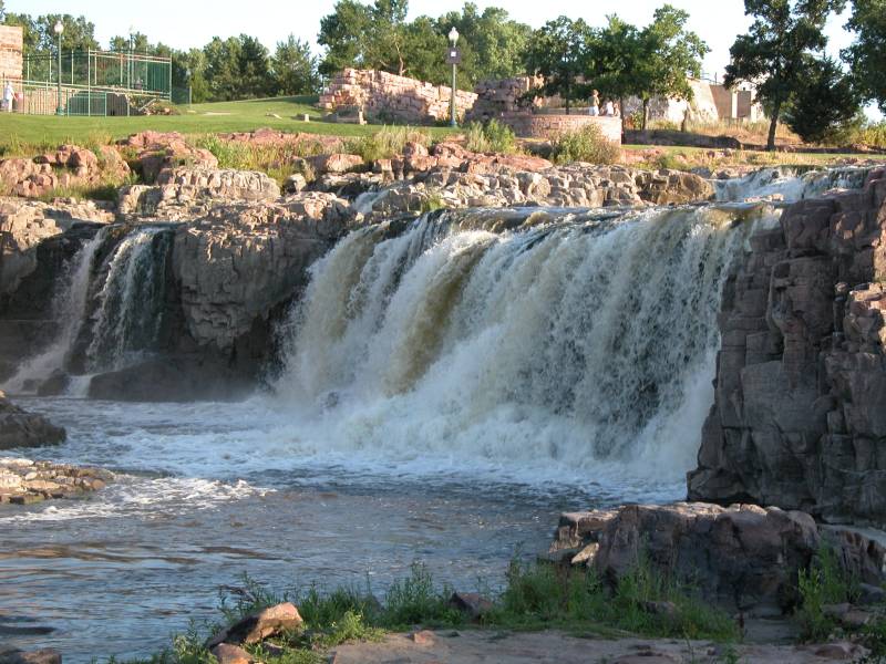 falls-of-the-big-sioux-river-sioux-falls