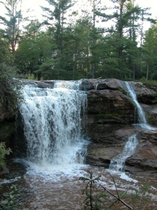 O Kun de Kun Falls