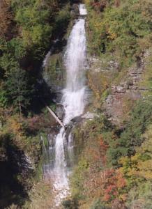 Deh-Ga-Yah-Soh Falls